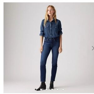 Levi’s 724 high rise straight jeans In carbon glow